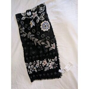 Vera Bradley Scarf Holland Garden‎ Square Scarf 50X50 Inches Black Floral